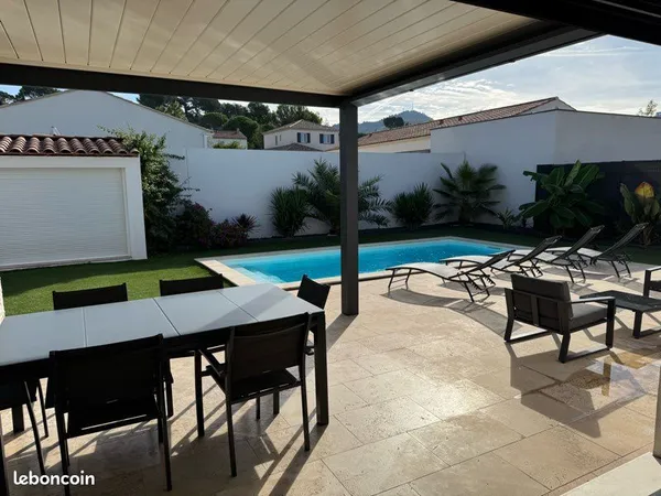 Allauch Maison récente plain pied 108m2 + garage