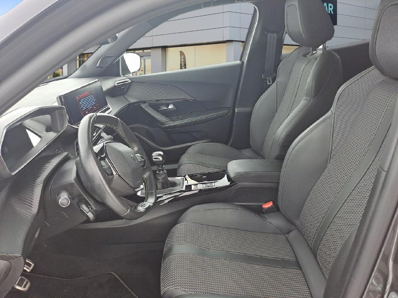 Peugeot 2008 puretech 130 s&s bvm6 gt — photo 9