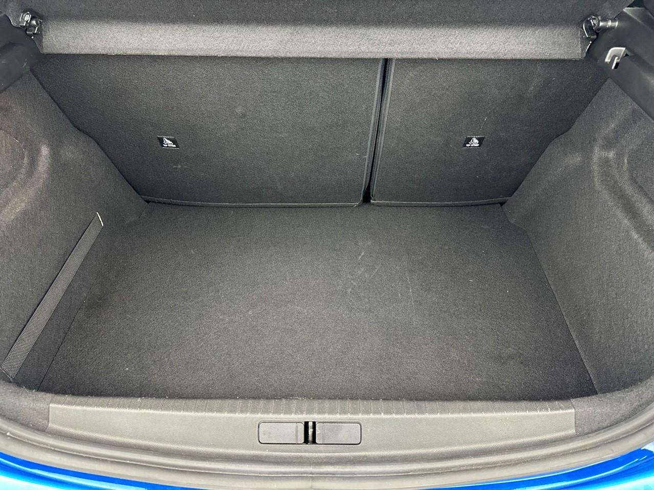 Peugeot 208 bluehdi 100 s&s bvm6 allure — photo 14