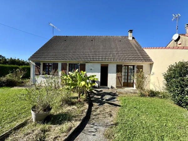 PROCHE GARE ET COMMERCES, COMBLES AMENAGEABLES, 3 CHAMBRES,