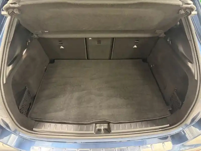 Mercedes Gla 200 d amg line — photo 10