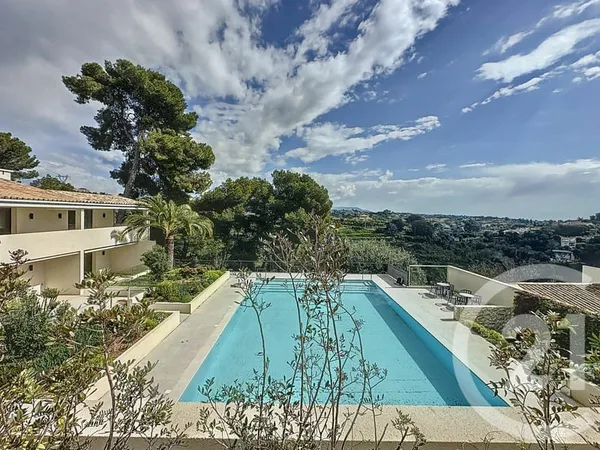 Appartement 4 pièces 141 m²