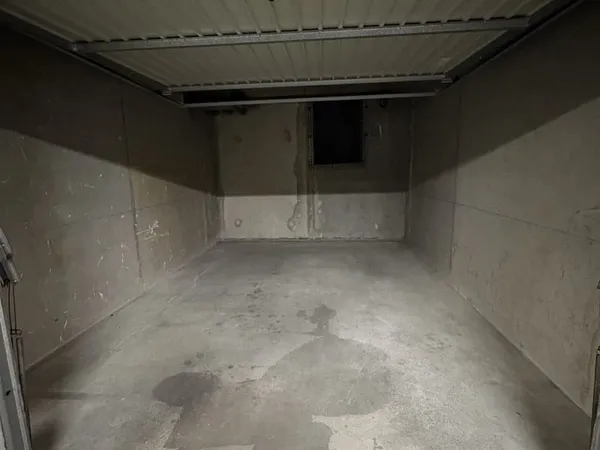 Garage à louer
