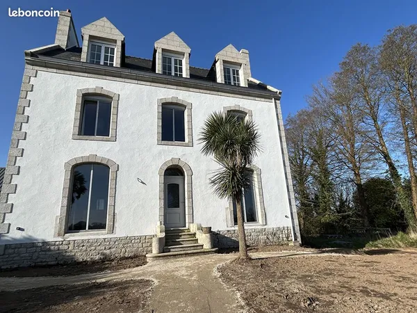 Propriété 8 pièces 220 m²