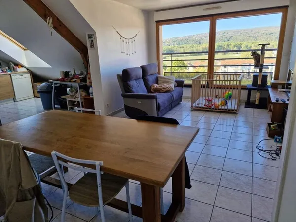Appartement de 70m2 à louer sur Saône