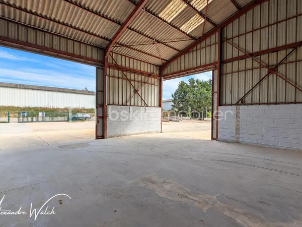 Fonds de commerce 4 pièces 325 m²