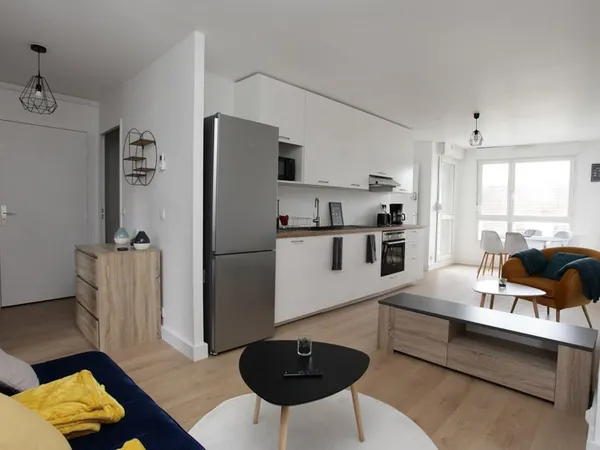 * Nouveau * : Colocation 5 Chambres à Evreux