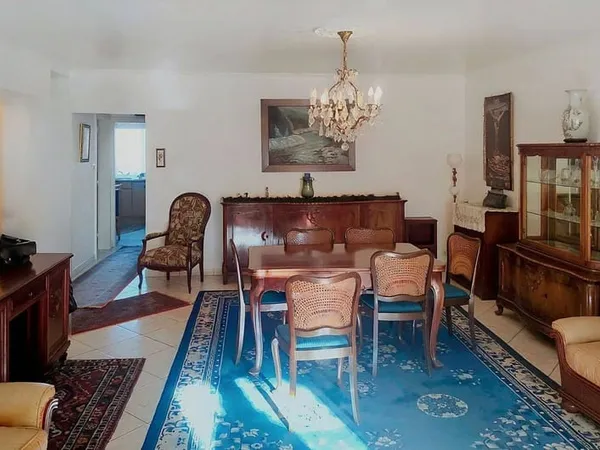 Appartement 2 pièces 82 m²