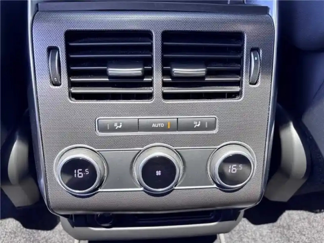 Land Rover Range Rover mark v sdv6 3.0l 306ch — photo 23