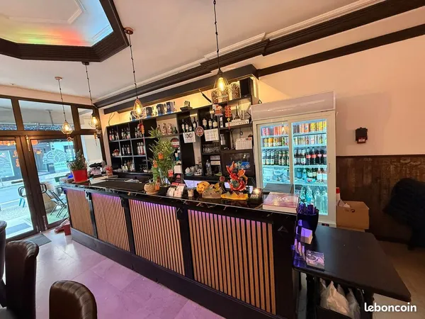 Vend Restaurant complet hyper centre Licence IV