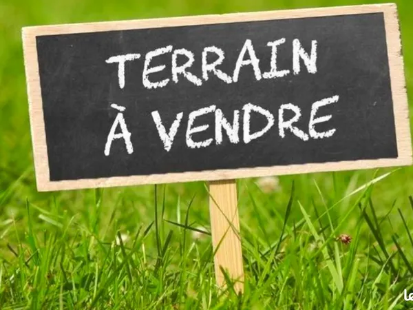 Terrain la Haie Fouassiere proche centre bourg gare