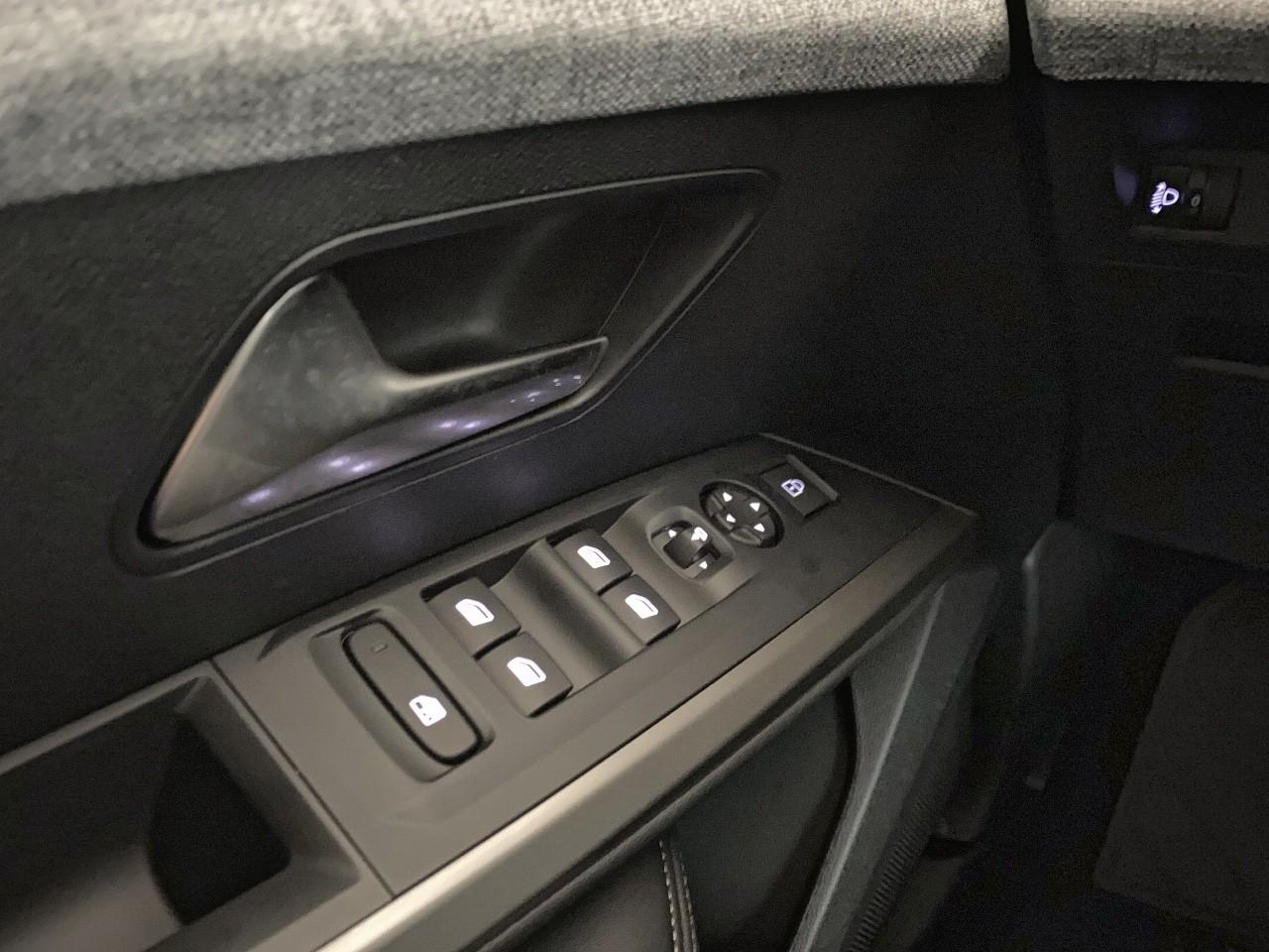 Peugeot 3008 hybrid 145 e-dcs6 allure — photo 20