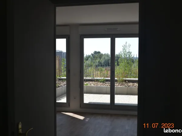 Location BRUYERES le CHATEL 91680