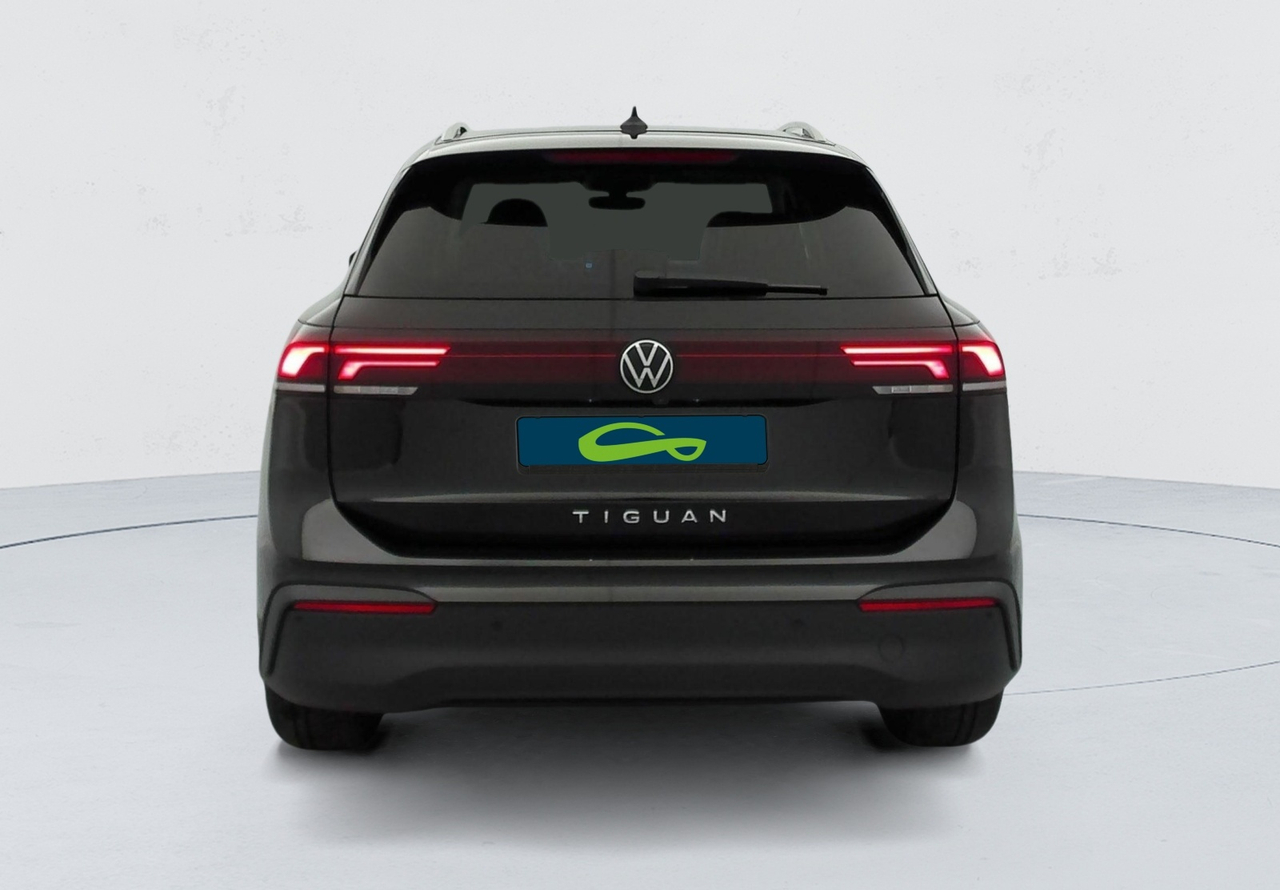 Volkswagen Tiguan — photo 4