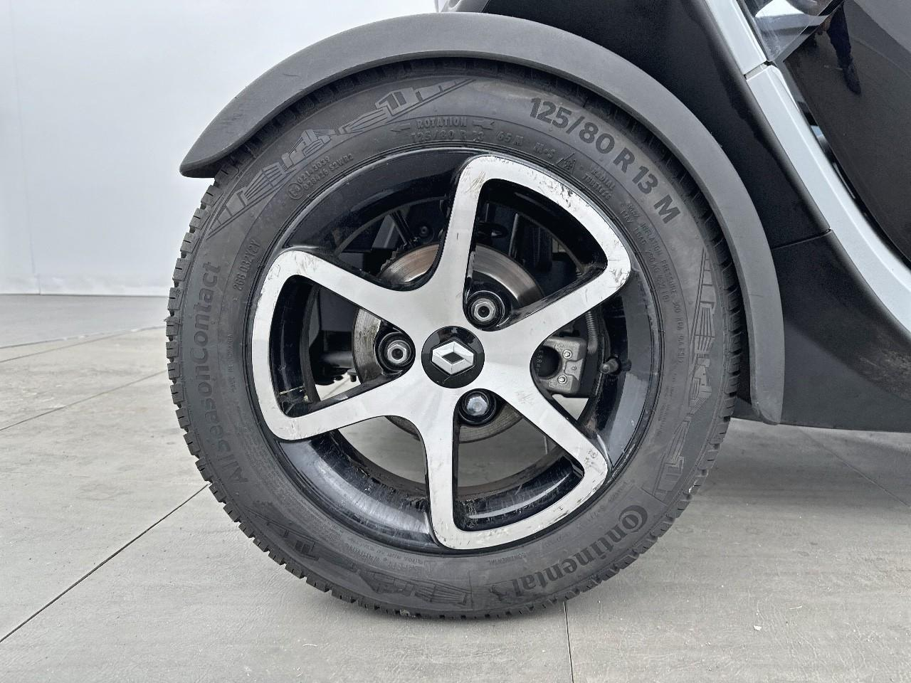 Renault Twizy intens 45 — photo 14