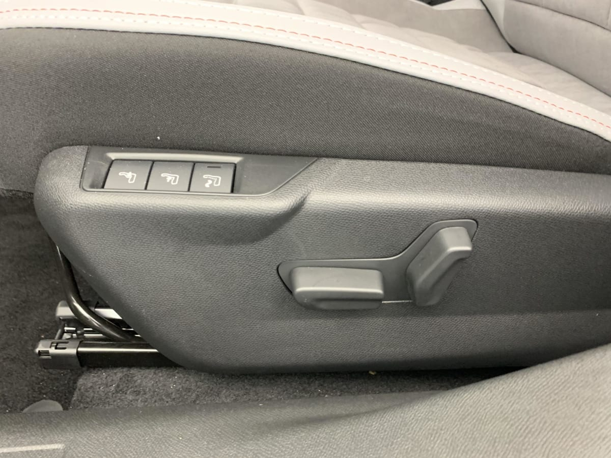 Citroën C4 — photo 26