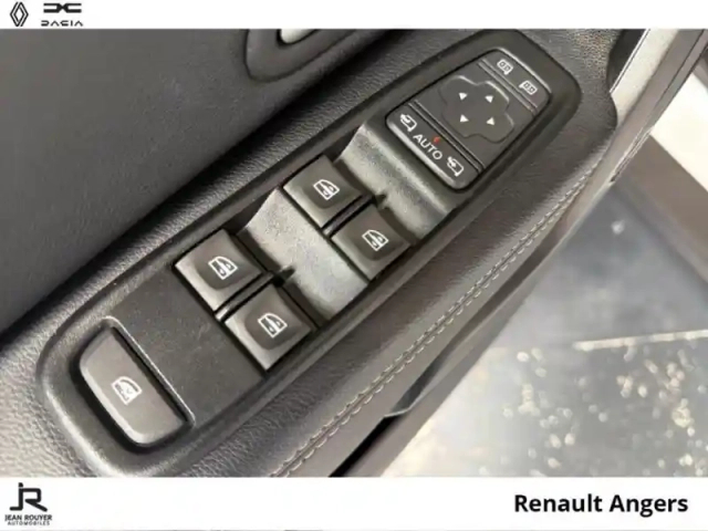 Dacia Duster 1.0 eco-g 100ch  journey + 4x2 — photo 10