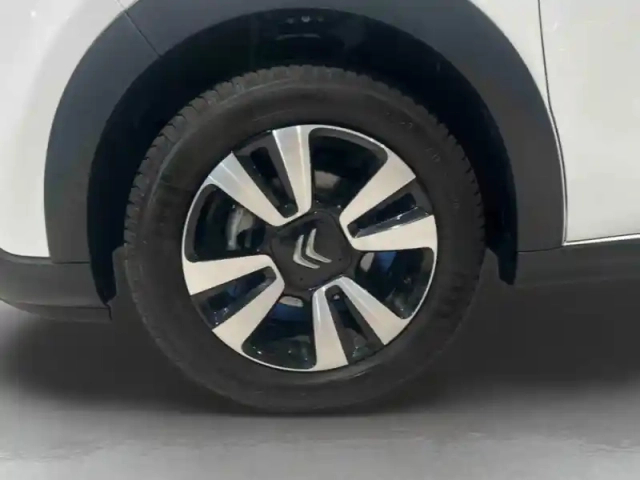 Citroën C3 1.2 puretech 83ch s&amp;s shine — photo 11