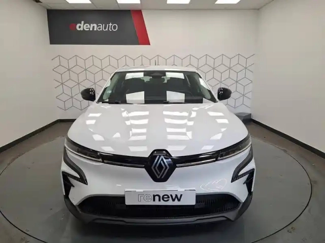 Renault Megane e-tech ev60 130ch super charge — photo 7