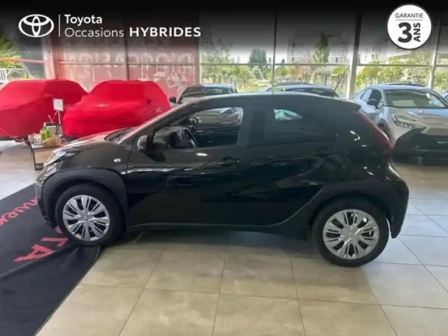 Toyota Aygo x 1.0 vvt-i 72ch dynamic s-cvt pack zen — photo 3