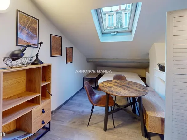 Studio 1 pièce 11 m²
