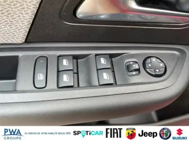 Citroën C4 puretech 130ch s&amp;s shine eat8 — photo 12