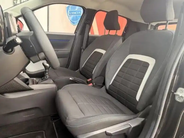 Citroën C3 1.2 turbo 100ch you — photo 9
