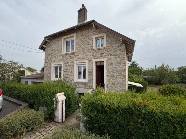 CHANTEHEUX BELLE MAISON INDEPENDANTE.