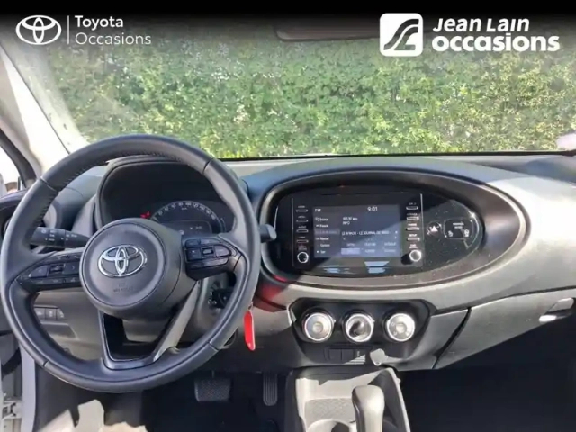 Toyota Aygo X 1.0 vvt-i 72 s-cvt — photo 18