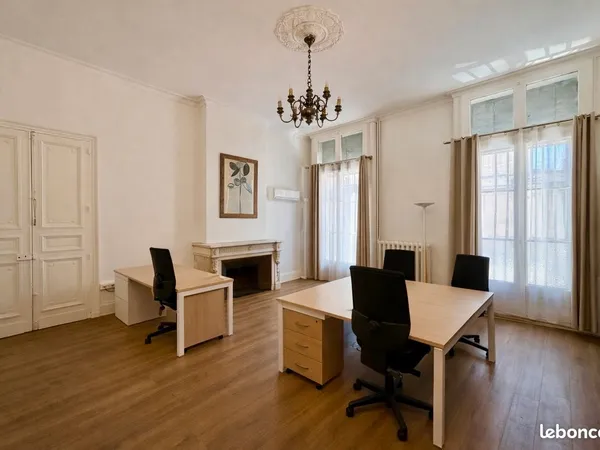Bureaux 23 à 34 m² - Montpellier Écusson - Standing - Tout inclus