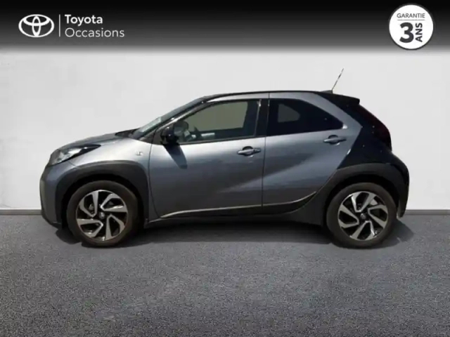 Toyota Aygo X 1.0 vvt-i 72ch design my24 — photo 3