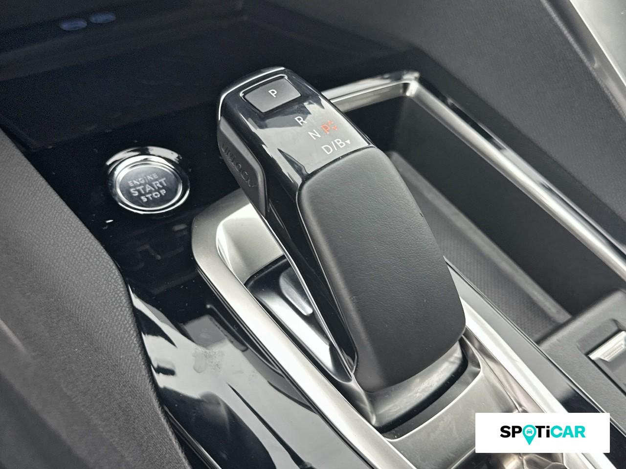 Peugeot 3008 hybrid 225ch gt e-eat8 — photo 14