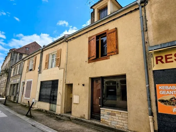 Propriété 6 pièces 140 m²