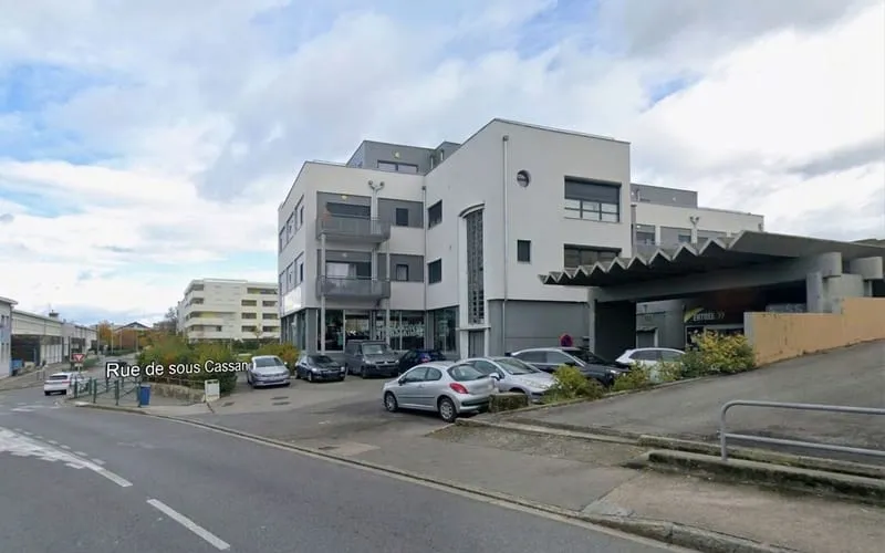 Photo 1