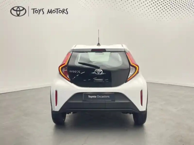 Toyota Aygo 1.0 vvt-i 72 dynamic — photo 4