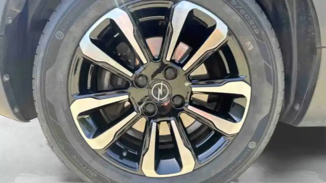 Opel Crossland 1.2 turbo 110 ch bvm6 — photo 39