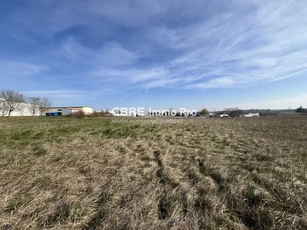 Terrain 5351 m²