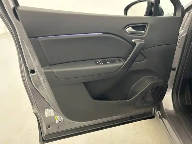 Renault Captur e-tech 145 - 21 — photo 20