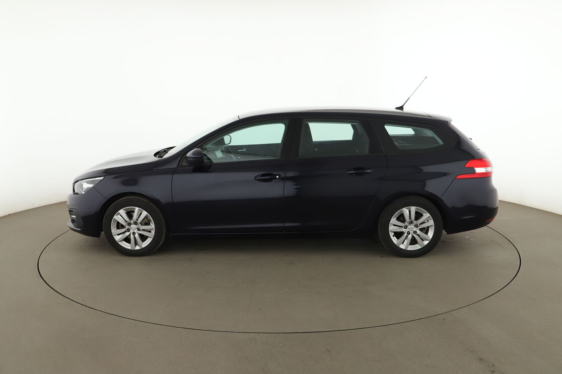 Peugeot 308 SW 1.5 Blue-HDi Active Business — photo 2
