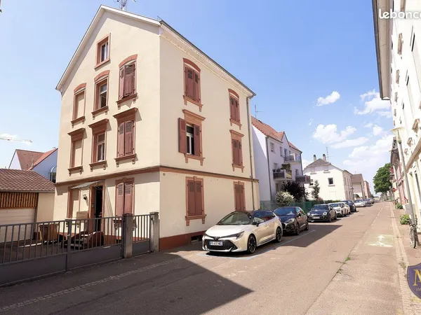 Immeuble de rapport 230 m²