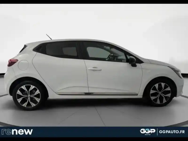 Renault Clio réversible 1.5 blue dci 100ch evolution — photo 21