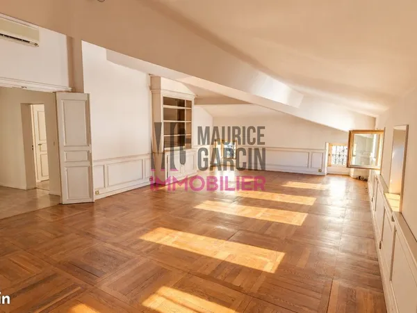 Appartement 3 pièces 112 m²