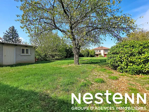 Exclusivité NESTENN - Maison 5 pièces à rafraîchir avec grand terrain à Chassieu