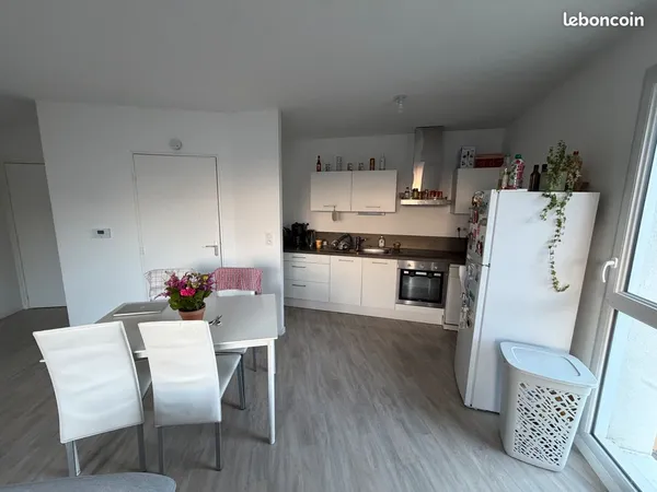 [COLOCATION T4 76m2]