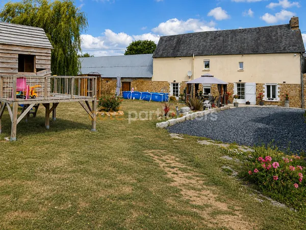 Maison en pierre Millières 104 m2