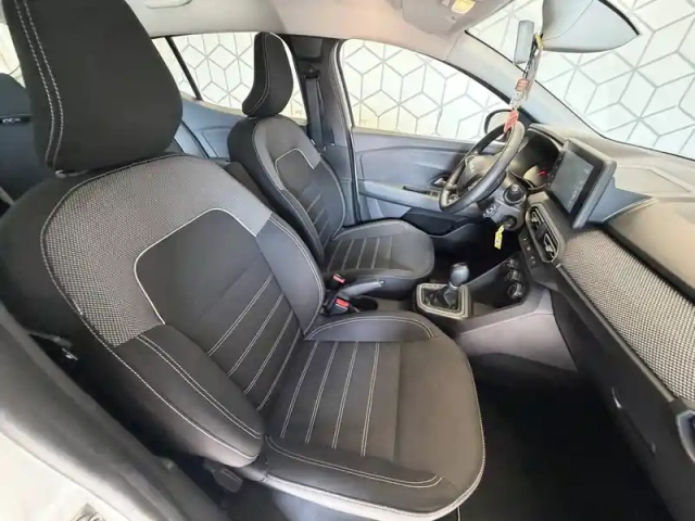 Dacia Sandero tce 90 cvt — photo 11