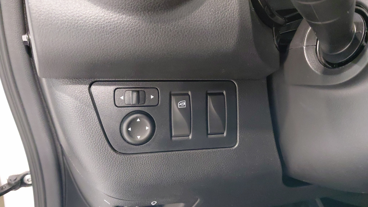 Dacia Spring — photo 18