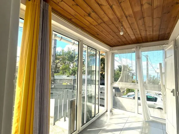 HAUT DE MAISON 4 PIECES PETITE ILE
