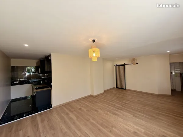 Appartement 2 pièces 67 m²
