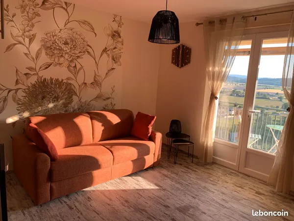 Studio meublé location longue